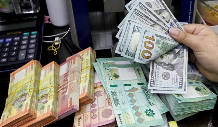 دولار سلامة يحتفل بطيّ صفحة عون<br />
المراسيم الجوالة تتقدم علی «معجزة الحكومة».. وكهرباء فيّاض تشلُّ المطار والمرافئ ومؤسسات المياه