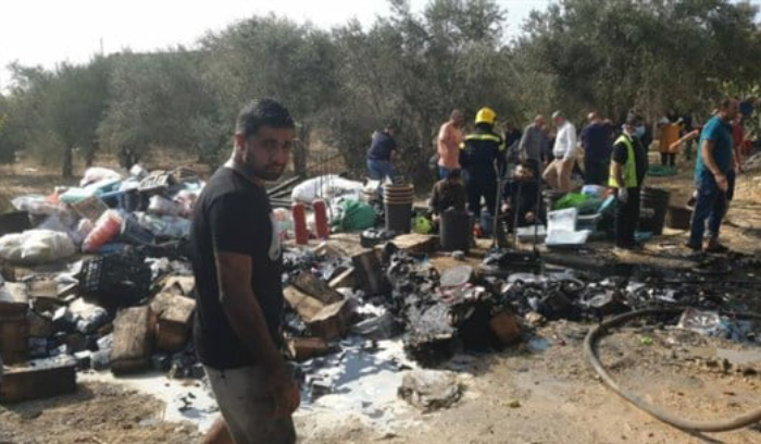 حريق في مستودع فحم وأدوات منزلية في الغسانية