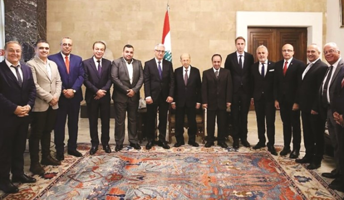 بوحبيب: لبنان أخذ حقه بالكامل ولم نعترف بإسرائيل.. وهوكشتاين: الاتفاق البحري مفيد لأمن إسرائيل<br />
بعد «الترسيم».. دقت ساعة «الاستحقاقات».. انتخاب رئيس وتشكيل حكومة