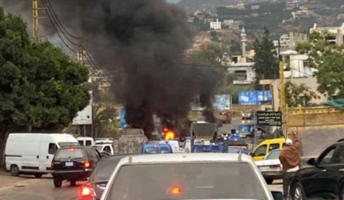 في الضنية… قطعوا الطريق احتجاجًا على توقيف مطلوبين!