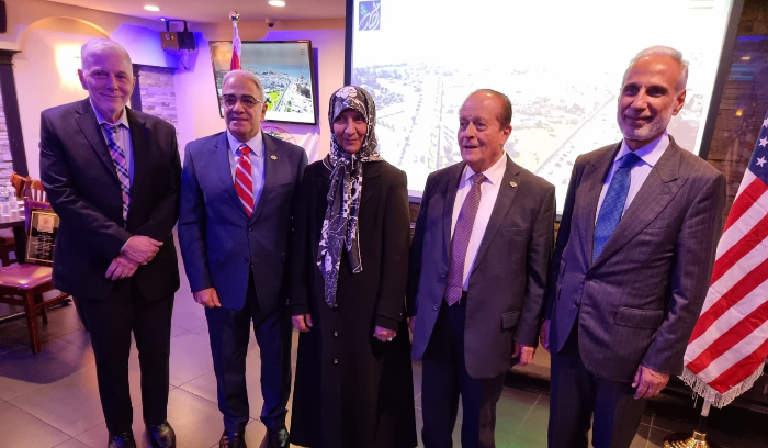 الجامعة  الثقافية في العالم تكرم  رباب الصدر في نيويورك