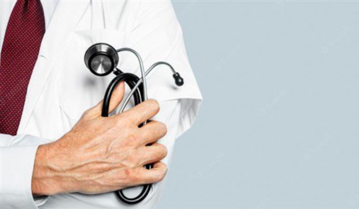 رقمٌ صادم لهجرة الأطبّاء... ما مصير المرضى؟
