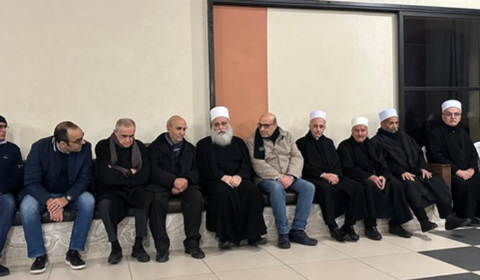 شيخ العقل اتصل بالراعي مهنئاً وجال على قرى في الجبل معزّياً