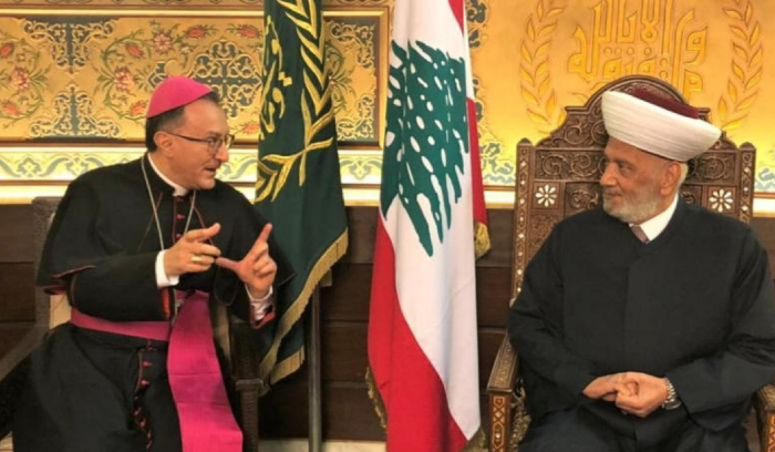 المفتي دريان يستقبل السفير البابوي لدى لبنان