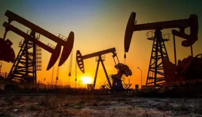 إرتفاع أسعار النفط عالميًا ...والسبب الدولار!؟