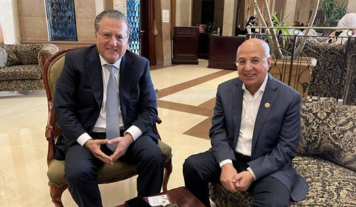 شقير بحث مع عضو مجلس الشيوخ المصري في سبل تعزيز التعاون
