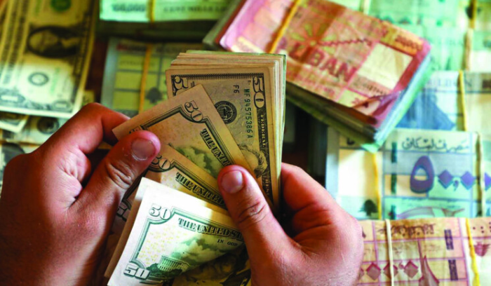 الدولار يلامس ال38000 .. على اي سعر افتتح ؟