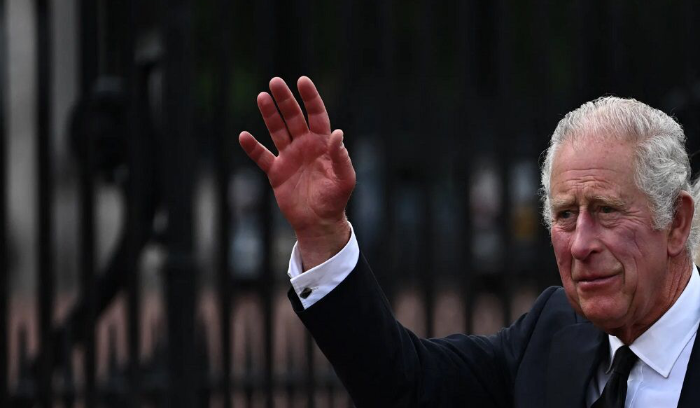 الملك تشارلز: سأخدم الجميع بولاء وحب