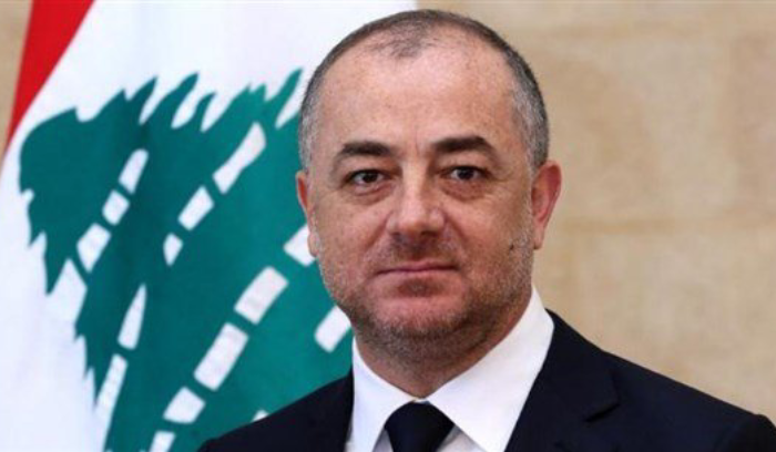 بو صعب عرض مع سفير بريطانيا لخطة التعافي وملف ترسيم الحدود