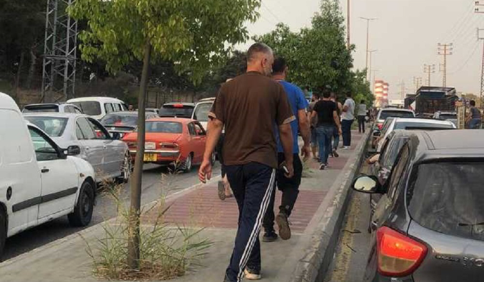 اشتباك بين محتجّين والجيش أمام معمل دير عمار