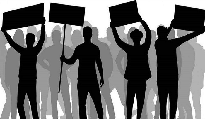 طلاب الوطنية اللبنانية تدعو لاعتصام أمام مدخل مطار بيروت