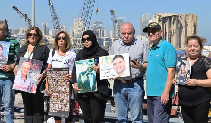سباق محتدم على الإمساك بمقود السلطة في لبنان.. ومصادر تعتبر المطالبة بسحب التكليف حرب أعصاب تستهدف ميقاتي<br />
مصادر لـ «الأنباء»: نخشى من تعيين عون لباسيل رئيساً لحكومة انتقالية في آخر لحظة