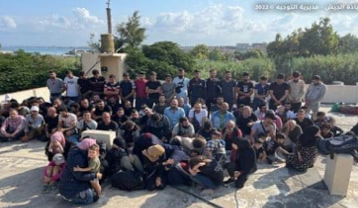 الجيش يعلن توقيف 113 شخصاً لتحضيرهم لهجرة غير شرعية في البحر