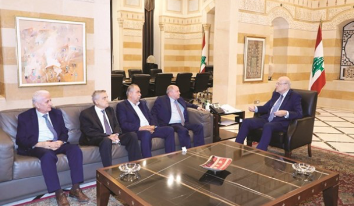 الترقب سيد الموقف في ملف الترسيم.. وبوصعب يدعو لعدم الإفراط في الإيجابية أو السلبية<br />
<br />
اللقاء الرابع بين عون وميقاتي اليوم وجدل حول «سحب التكليف»!