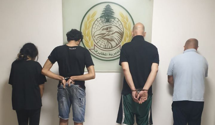 توقيف شبان في الشياح لتعاطيهم المخدرات وترويجها والإتجار بها