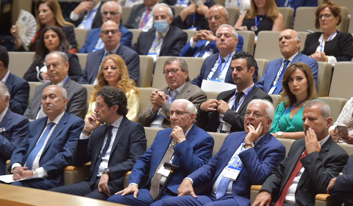 المؤتمر الاقتصادي الاغترابي اختتم أعماله بإقتراح حلول لمساعدة لبنان