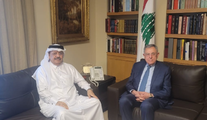 الاوضاع الراهنة بين السنيورة وسفير قطر