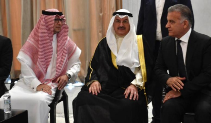 اللواء ابراهيم يواصل تقبل التعازي بوالده في بيروت