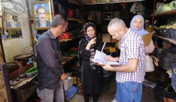 دوريات رقابيّة على محال ومؤسسات وسوبرماركات.. وتوجيه إنذارات خطية