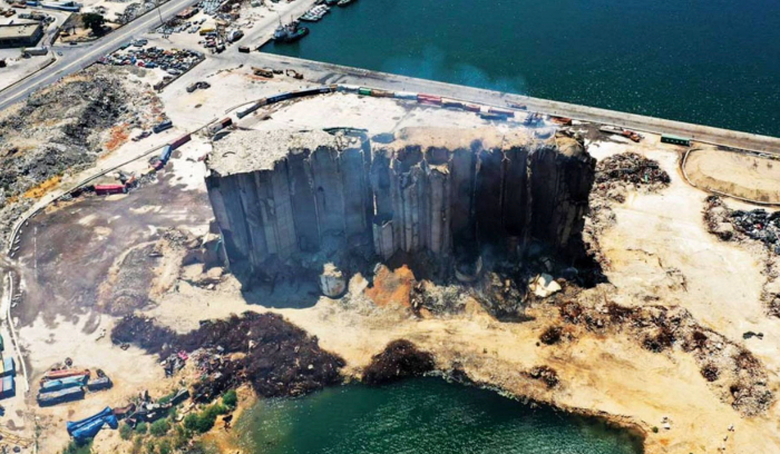 لبنان بعد لقاء الآليزيه: العين على الاستحقاق الرئاسي<br />
تفاؤل «مُفرط» بملف الترسيم؟<br />
الإهراءات متروكة لمصيرها: أبشع سيناريو لإحياء ذكرى انفجار المرفأ