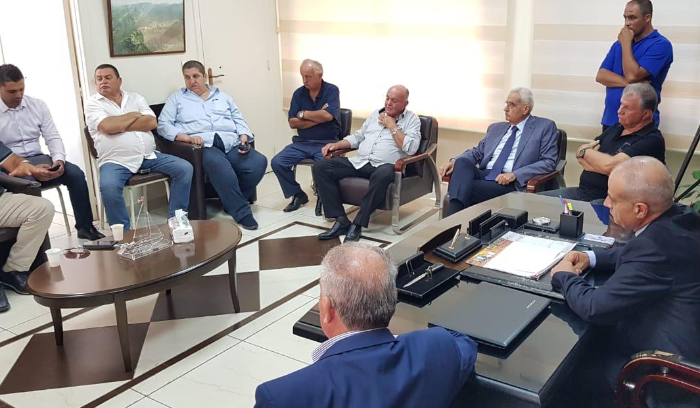 يزبك‬⁩: ⁧‫أزمة الخبز‬⁩ تأخذ طابعاً أمنياً ورفع الدعم عن ⁧‫الطحين‬⁩ الحل الأفضل