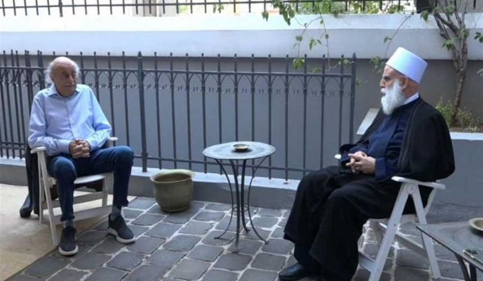 جنبلاط عرض مع شيخ العقل للأوضاع العامة