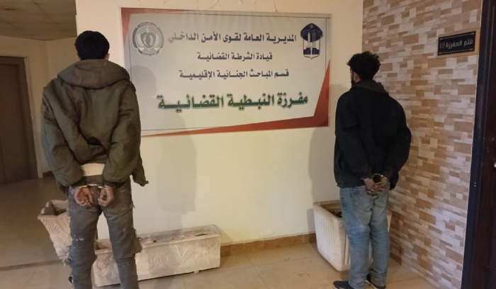 بالجرم المشهود... توقيف شخصين في ارنون أثناء سرقة منزل!