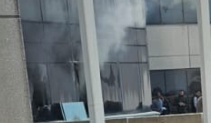 إخلاء مبنى مطار رفيق الحريري في بيروت … لماذا؟