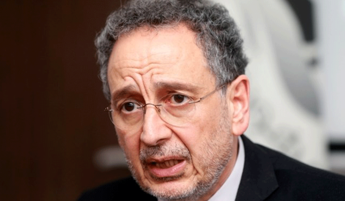 وزير لبناني سابق يتعرّض لاعتداء!