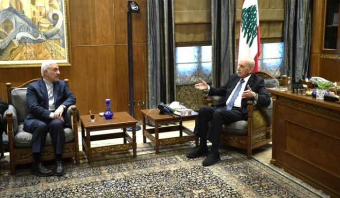 خلافات أميركية فرنسية بشأن بقاء «اسرائيل» بالنقاط الـ 5 في الجنوب
«مكانك راوح» وغموض يحيط باجتماعات سلام... هل نضجت الطبخة؟
التحرك الشعبي متواصل جنوباً والغارات وصلت الى وادي خالد وجنتا؟