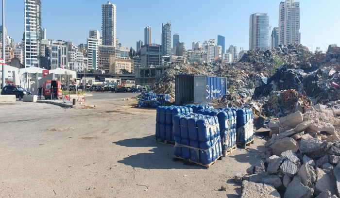 حريق أمام مرفأ بيروت