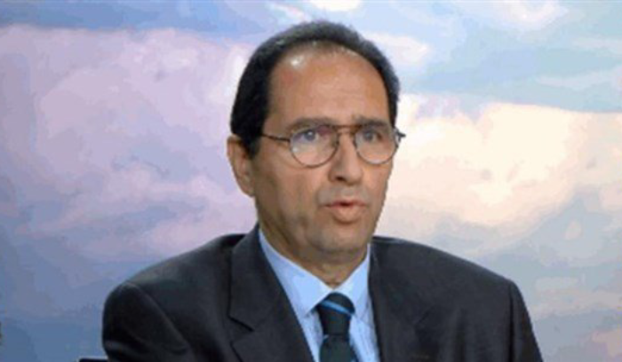 البراكس يوضح سبب انخفاض أسعار المحروقات