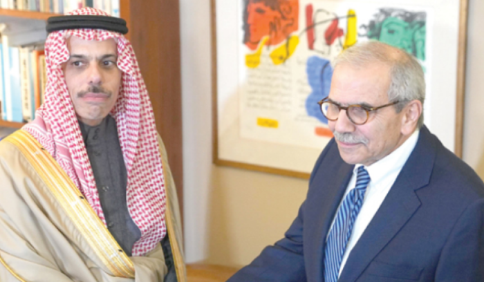 أسبوع الولادة: مخاض صعب… ودلع سياسي يسبقها