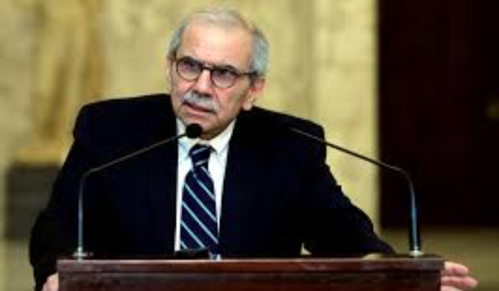 سلام متمسك بصلاحيات التأليف.. و«فيتو أميركي» على توزير حزب الله<br />
حركة الموفدين في بيروت دعماً للاستقرار.. ولجنة المراقبة الأسبوع المقبل بمشاركة ممثلة ترامب