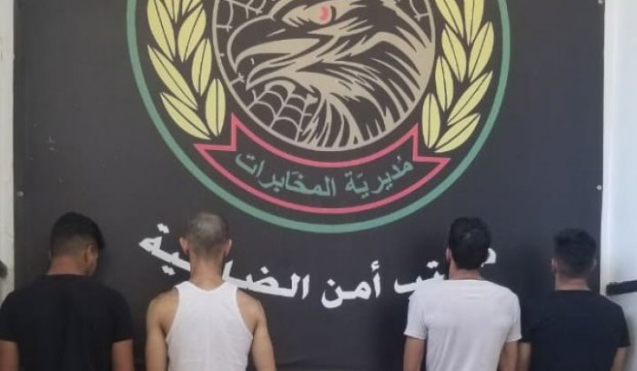 بتهم السرقة والسلب وإطلاق النار... مخابرات الجيش توقفهم!