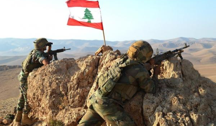 العدو الإسرائيلي يعزز تمركزه في حي المفيلحة والجيش اللبناني يستنفر