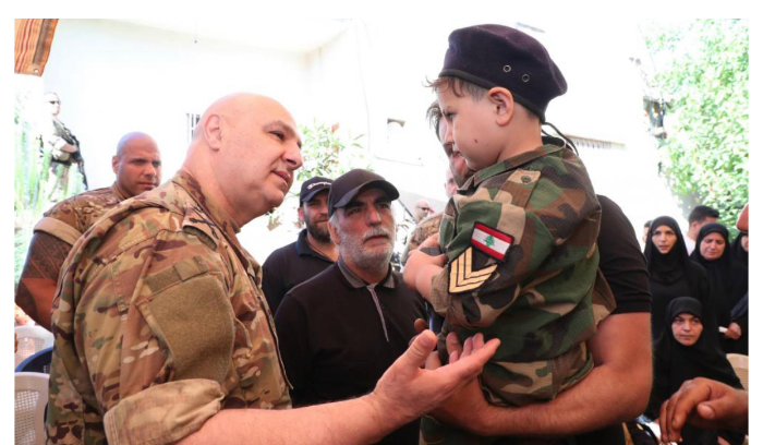 برّي خارج “سرب بعبدا”: أنا “بيّ” اتفاق الإطار<br />
قائد الجيش في بعلبك: “حربنا” مستمرة ولا ننتظر أي غطاء