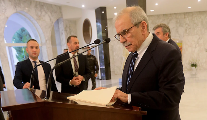 للرئيس المكلّف «موتوسيكلاته» أيضاً!