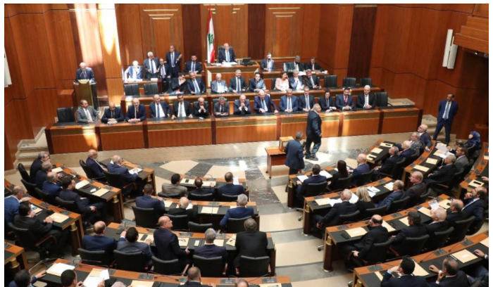 أقلية «حديدية» تدير البرلمان في مواجهة أكثريات متناثرة<br />
في تقويم لجلسة انتخاب رئيس المجلس النيابي ونائبه