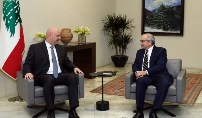 الحكومة رهينة المعايير... تُحرج سلام ولا تُخرجه<br />
 باسيل يطالب بحصة تفوق حصة القوات رغم خروج 4 نواب من تكتله