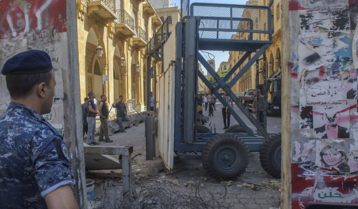 من يشعل حريق الانهيار بعد الانتخابات؟