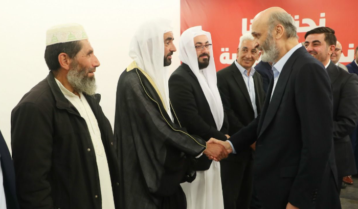 هرموش على رأس وفد من ⁧‫الضنية‬⁩ في ⁧‫معراب‬⁩: نهنئ الحكيم بأكبر كتلة لسيادي في لبنان‬⁩