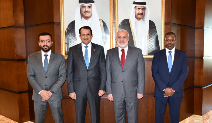 اسعد الحريري بحث مع السفير القطري في تعزيز التعاون