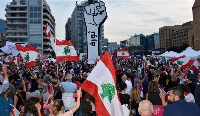 هل أخافتهم  نتائج الانتخابات فحرقوا قبضة الثورة؟ ماذا يجري في بيروت؟