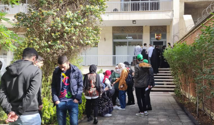 85 بالمئة من المسجلين شاركوا بعملية الاقتراع في ايران