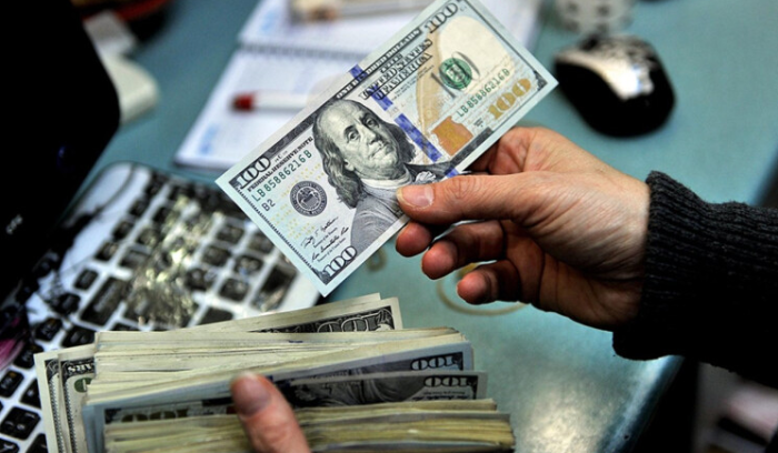 الدولار يواصل تراجعه على أي سعر افتتح؟