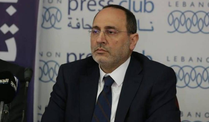 نعيم عون يخرج من بعبدا... وإليها يعود