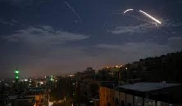 مقتل 4 جنود سوريين وجرح 3 آخرين في عدوان اسرائيلي على دمشق