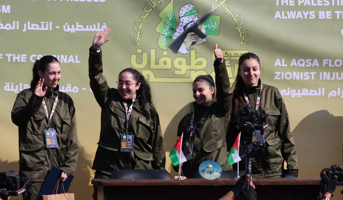 اسرائيل تفرج عن 200 فلسطيني مقابل عن 4 مجندات إسرائيليات..من هم؟