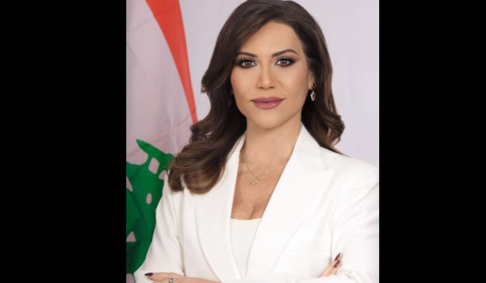 كارن البستاني: جايي ساعتكن وسقوطكن رح يكون مدوّي